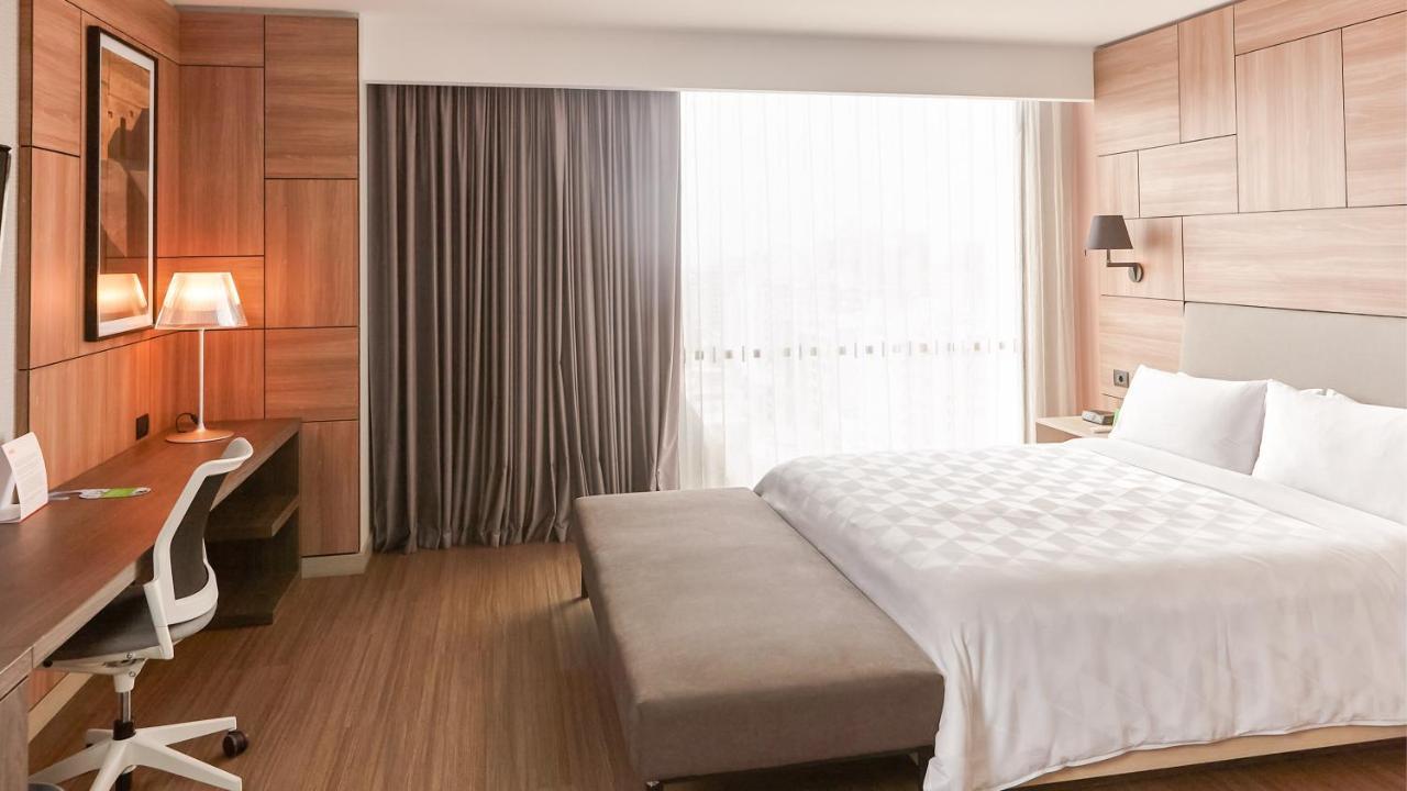 - Miraflores By Ihg Hotel