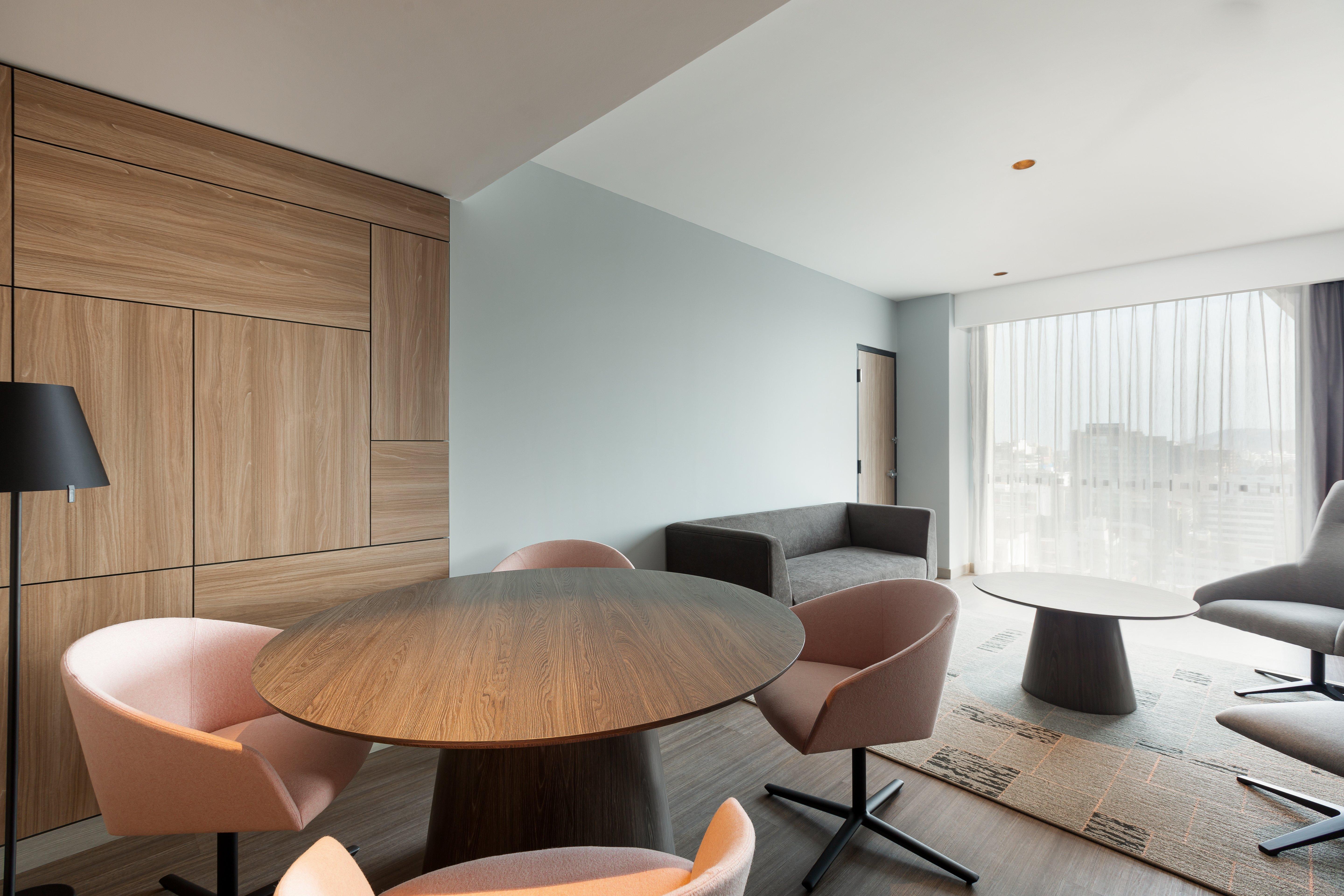- Miraflores By Ihg Hotel